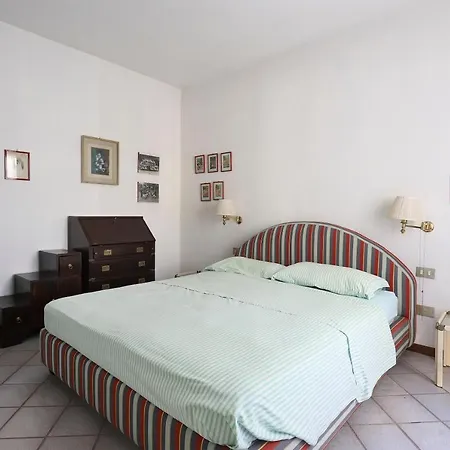 Villa Mirella, 100 Metri Dal Mare Pietrasanta
