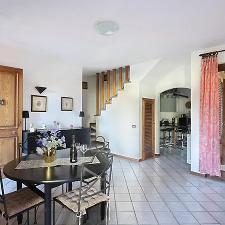 Mirella, 100 Metri Dal Mare Villa Pietrasanta